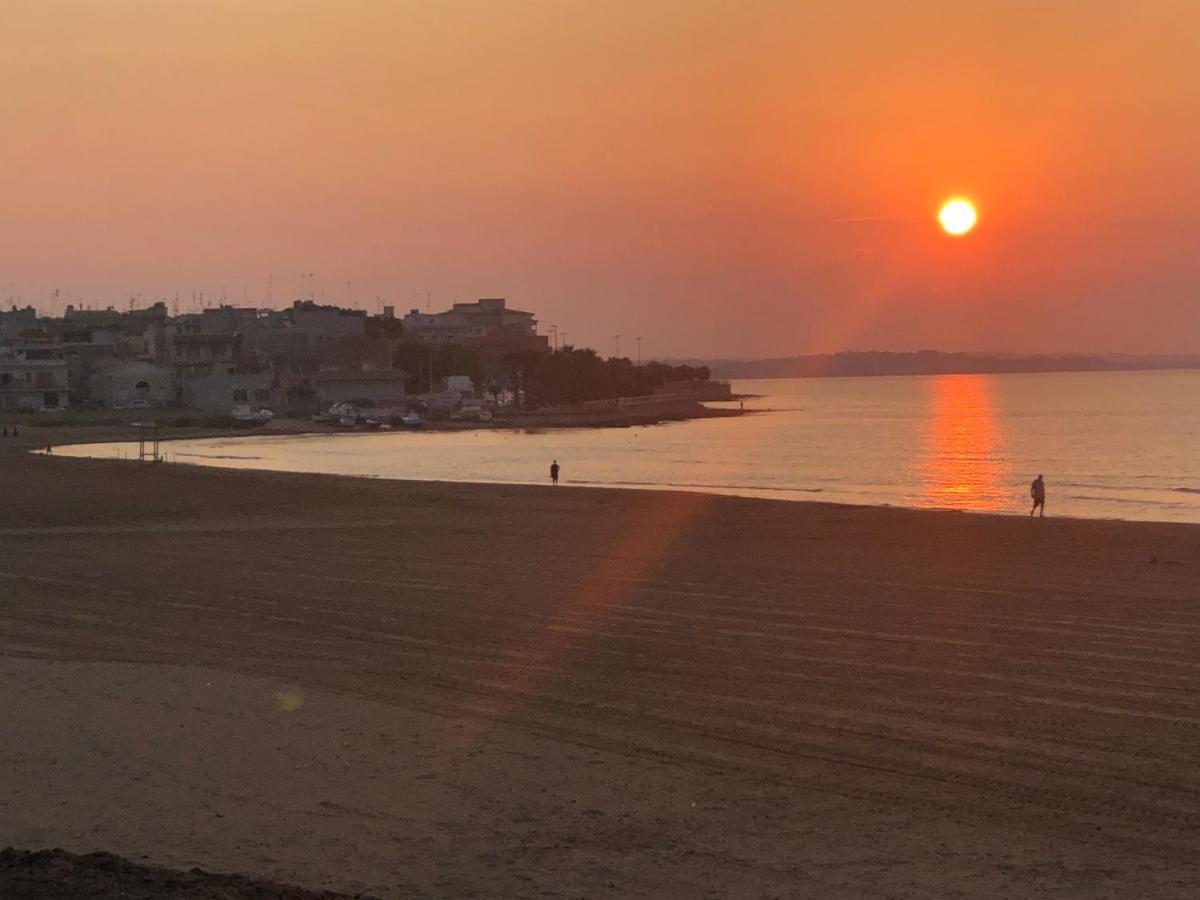 Casa Vacanze Bianca Pozzallo Bagian luar foto
